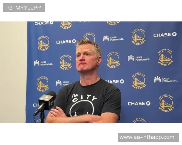 科尔称赞库明加成长显著角色定位清晰出手减少无所畏惧